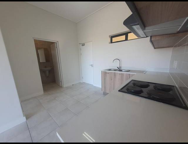 1 BEDROOM PROPERTY TO RENT IN GREENBAY ECO ESTATE